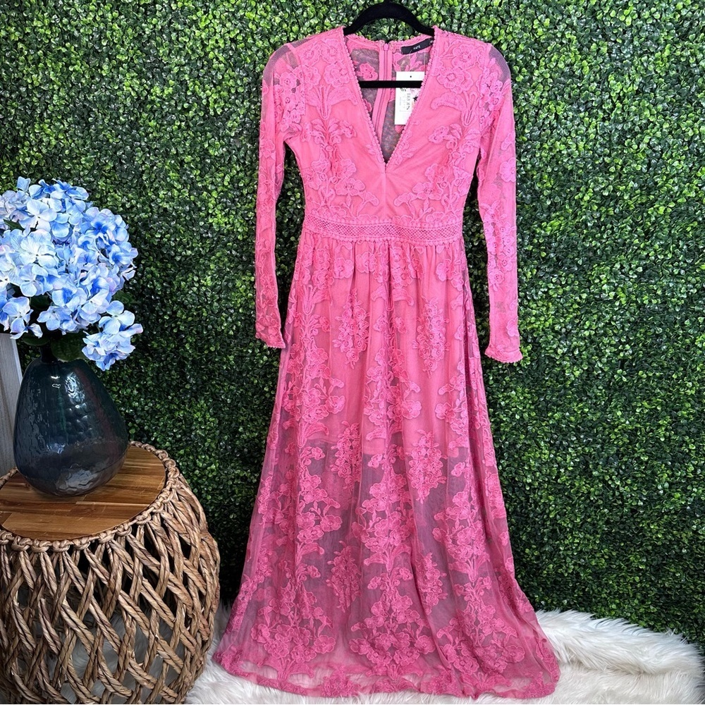 pink lacey embroidered sheer sleeve and back maxi‎ dress nwt - Picture 3 of 12